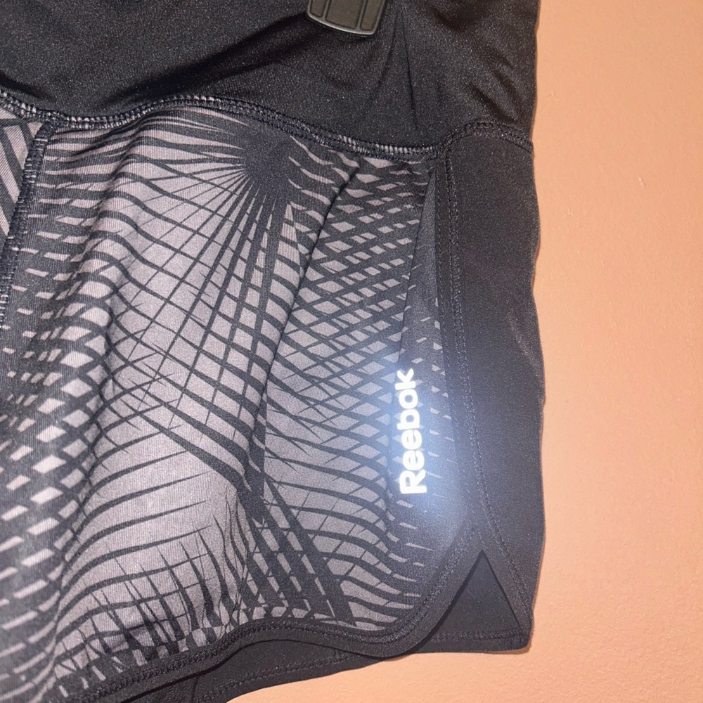 Reebok Women's Running Shorts Small- Lined Gray/Black Athletic - Picture 3 of 9